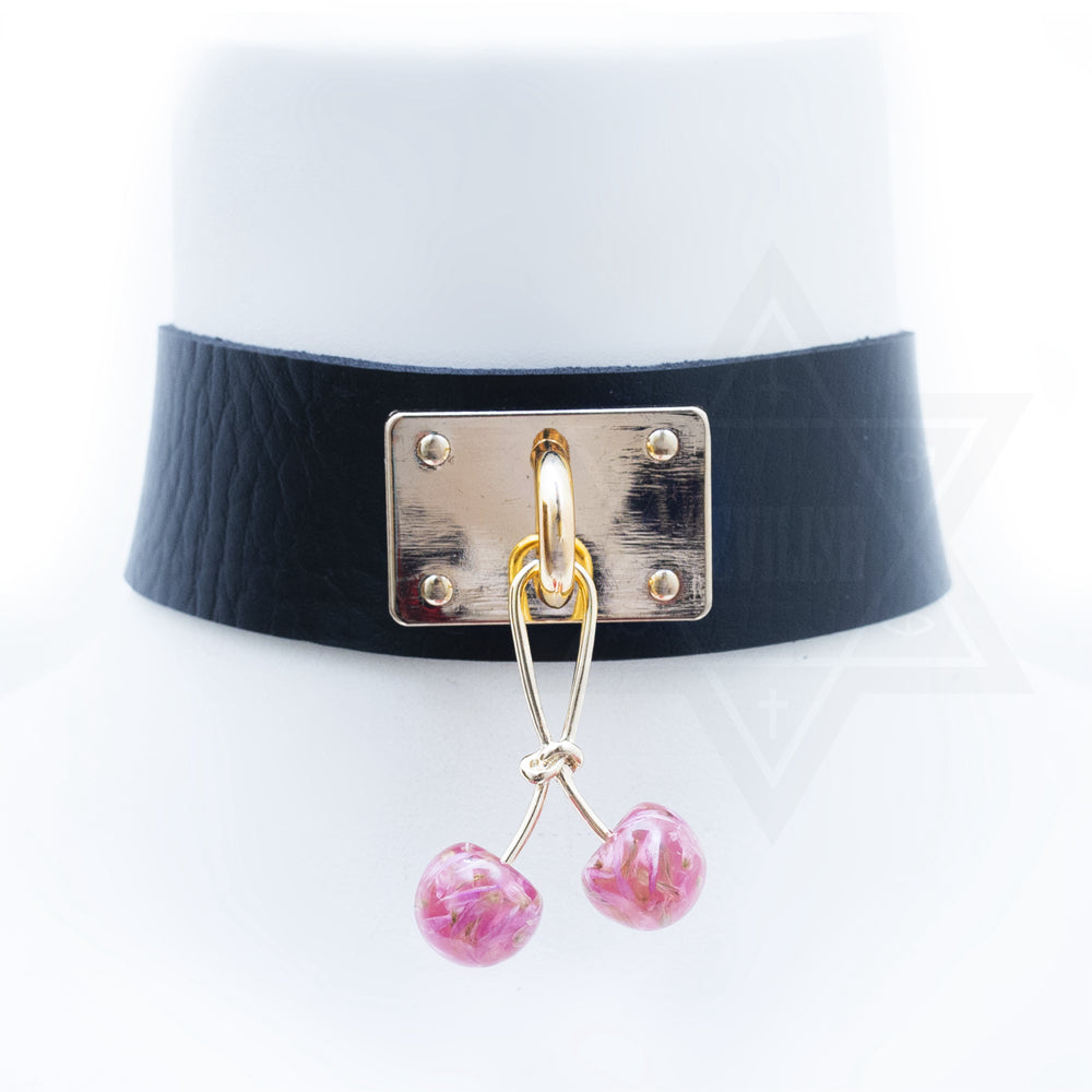 Cherry bomb choker*