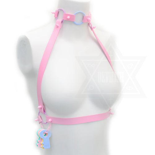 Pastel keys harness