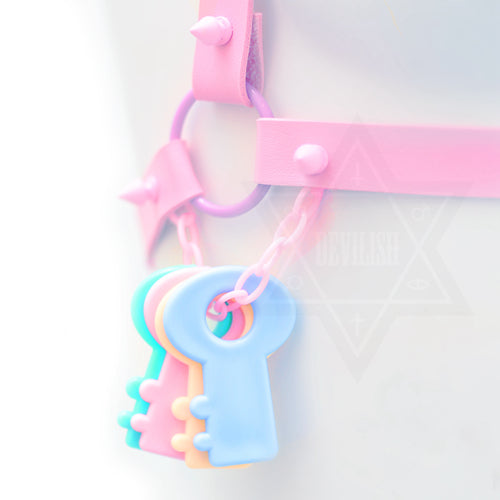Pastel keys harness*