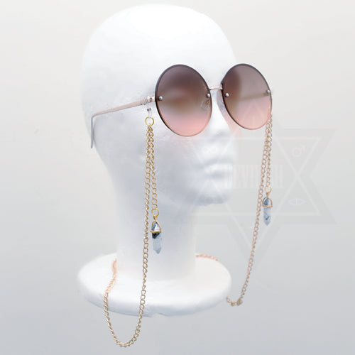 Disillusion glasses chain