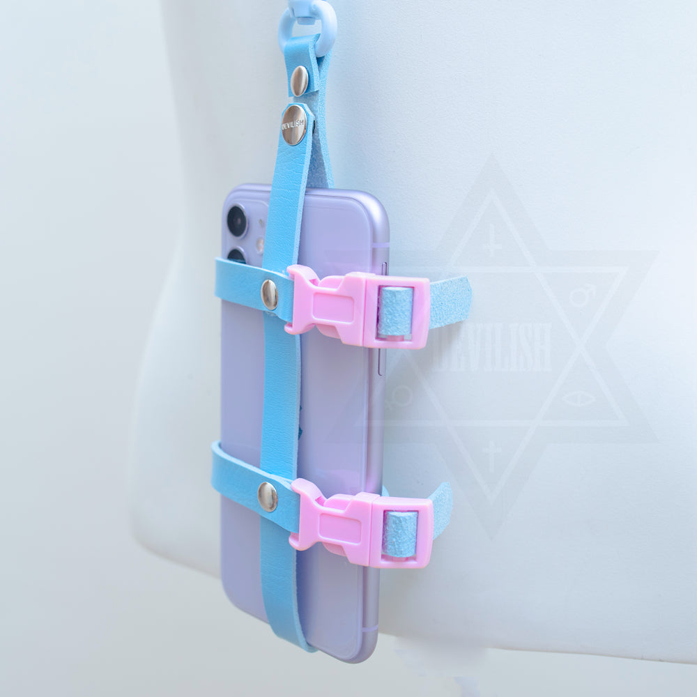 Punky heart phone harness