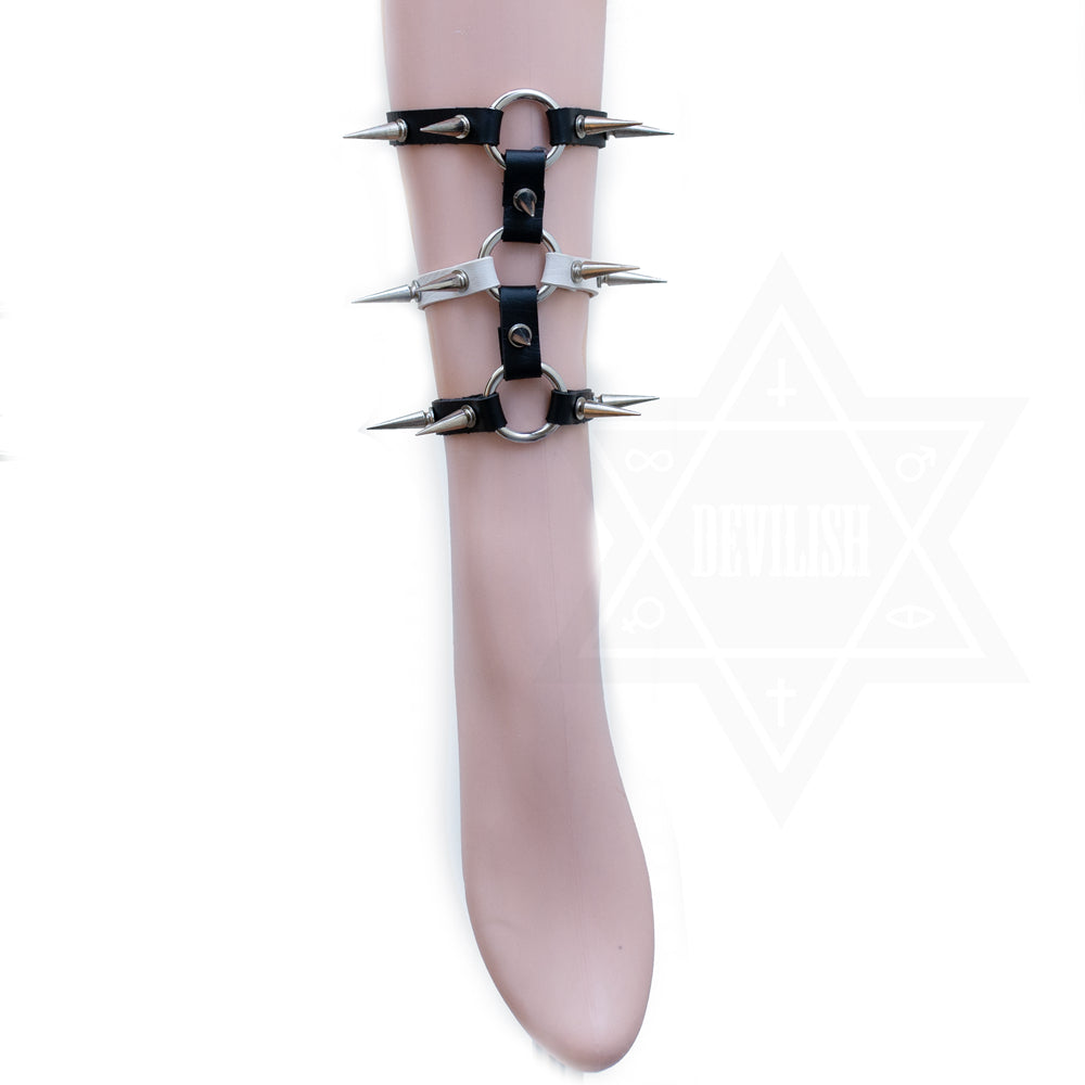 Yin and Yang leg harness