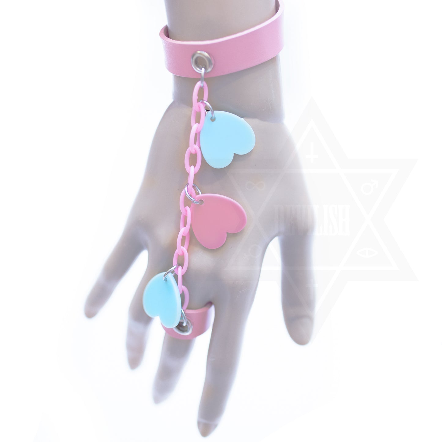 Falling for you hand harness