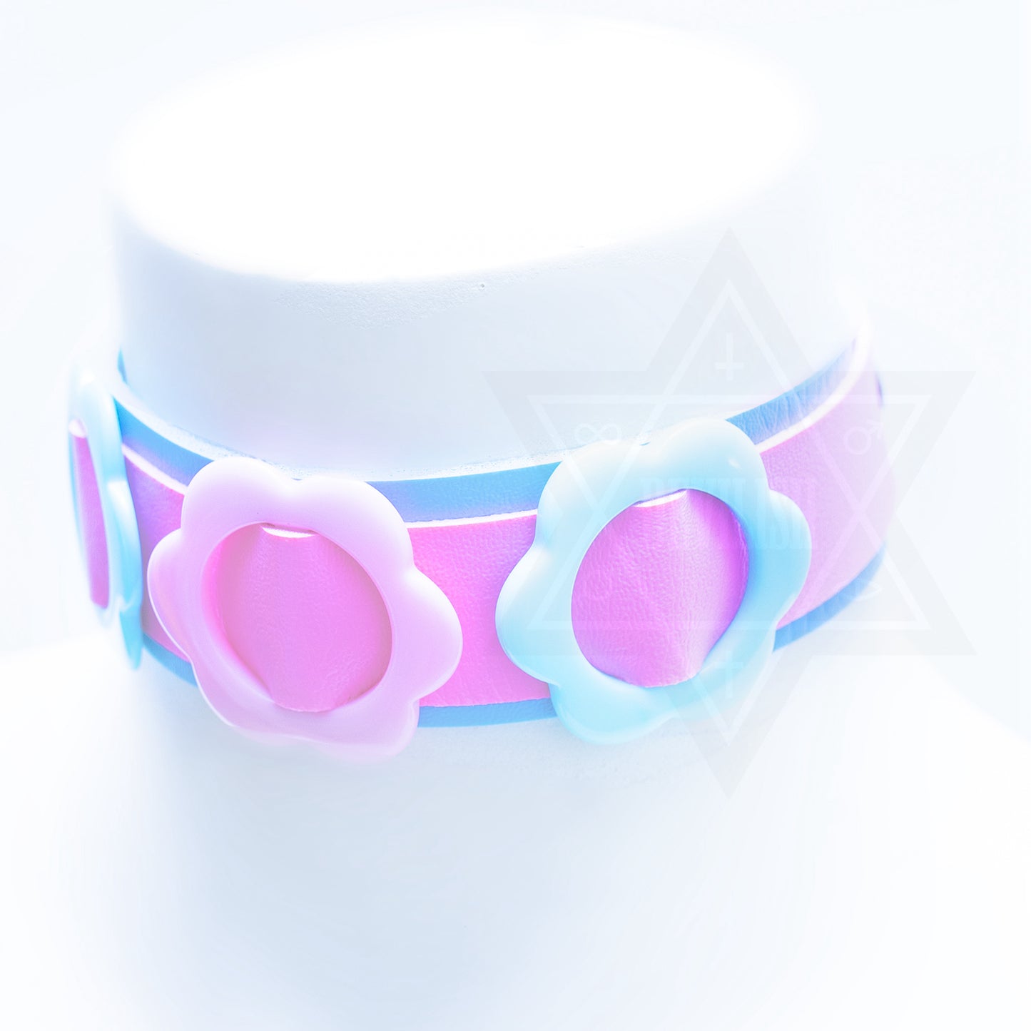 Ready to bloom Choker