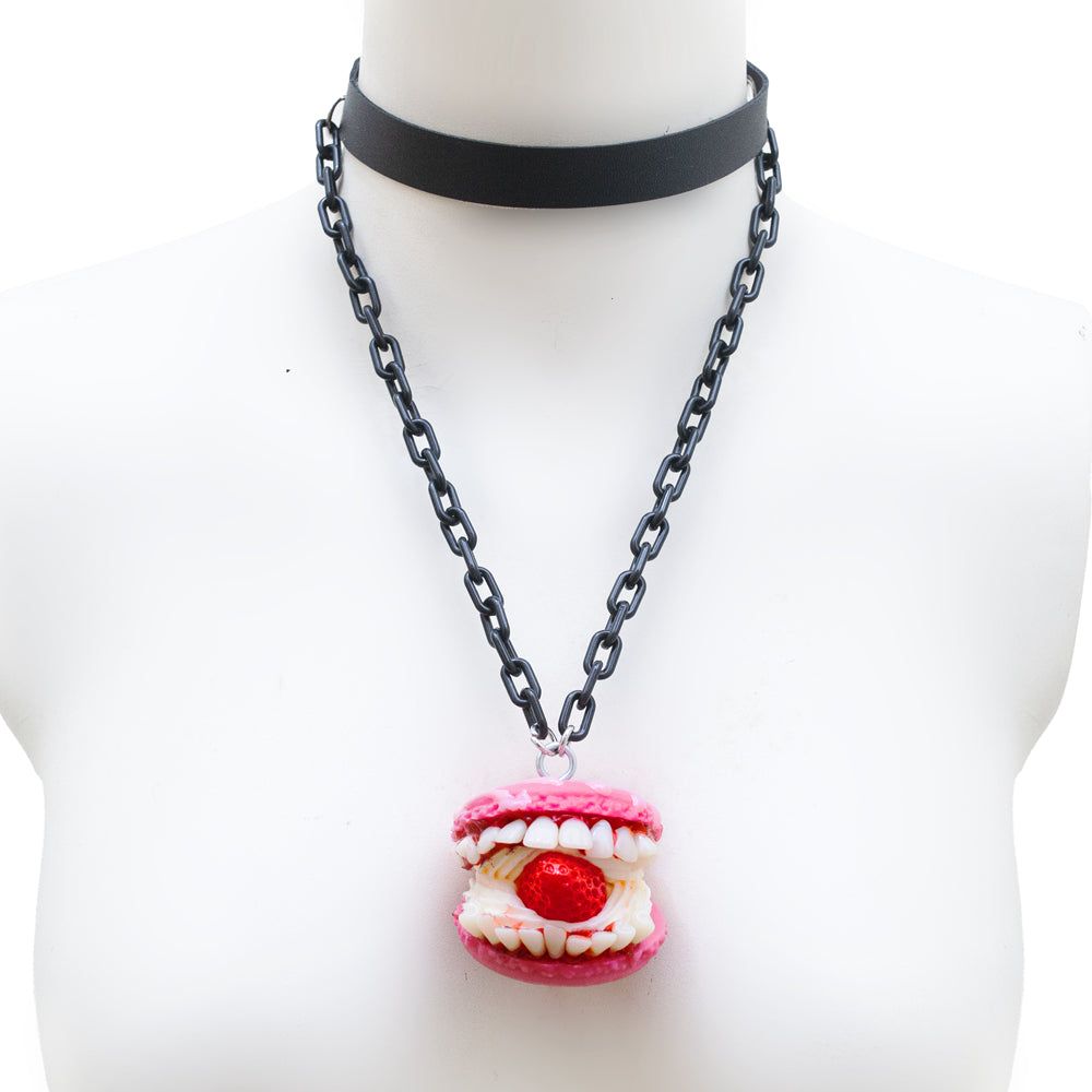 teething Macaron choker