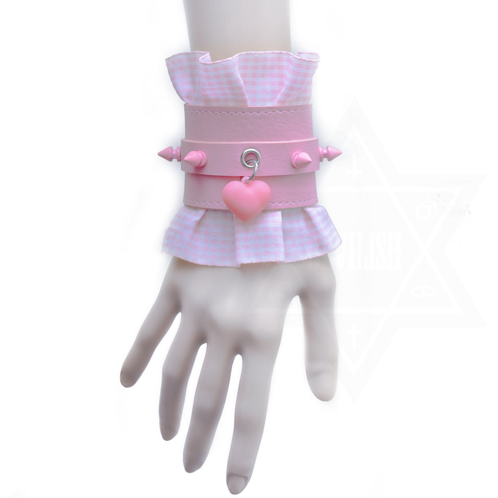 Love me tender bangle