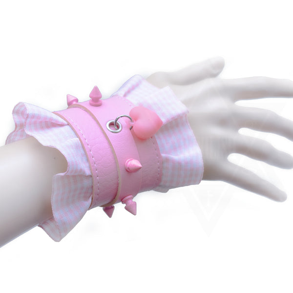 Love me tender bangle