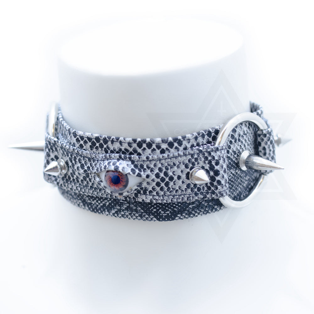 Snaky eye choker