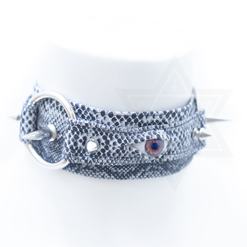 Snaky eye choker