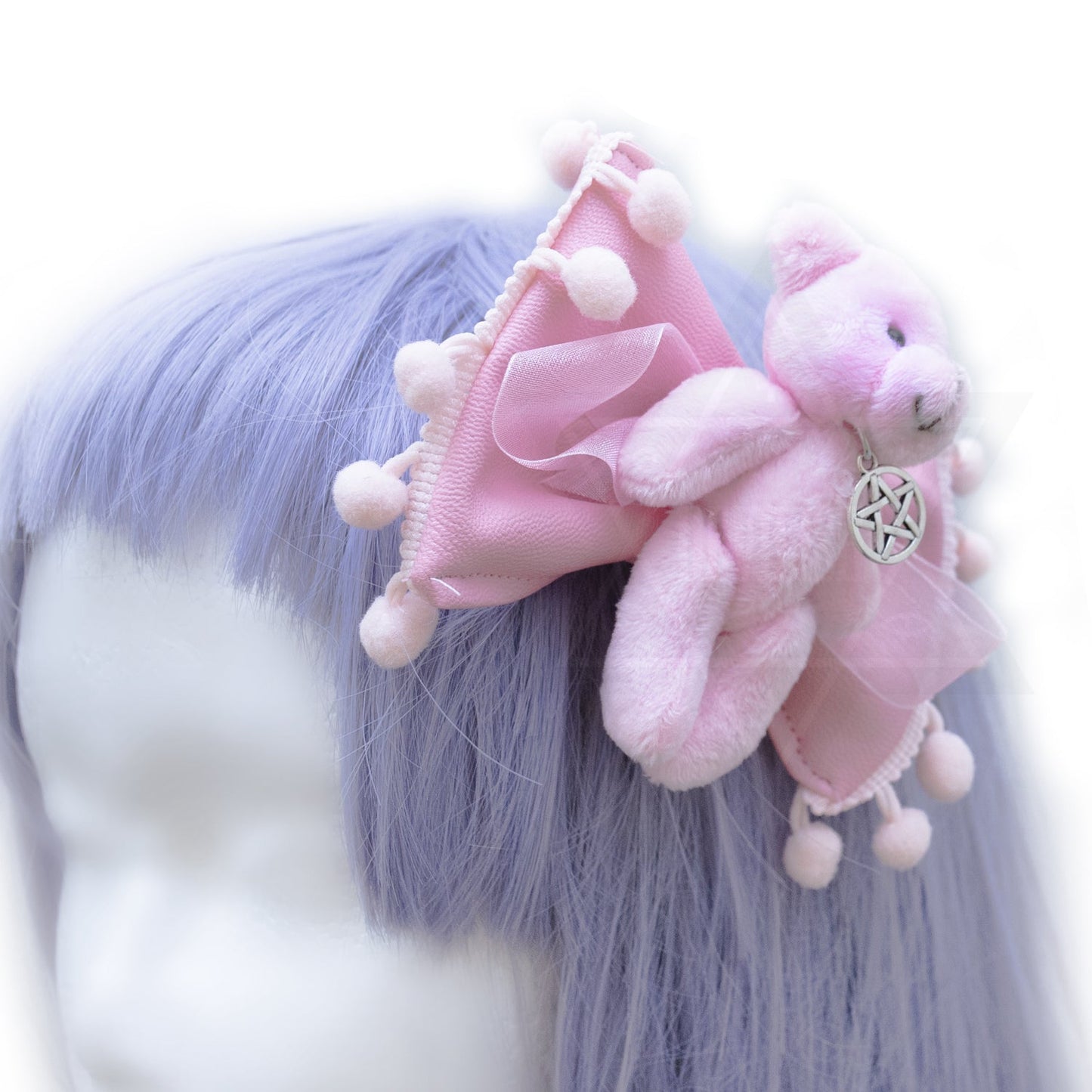 All the cuteness hair clip*