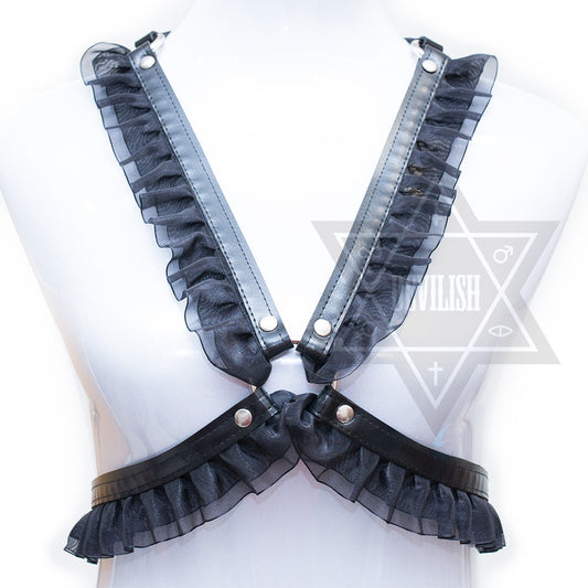 Frilled harness