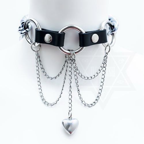 Heavy love choker*