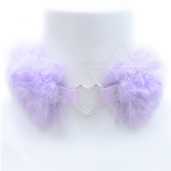 Fluffy heart choker