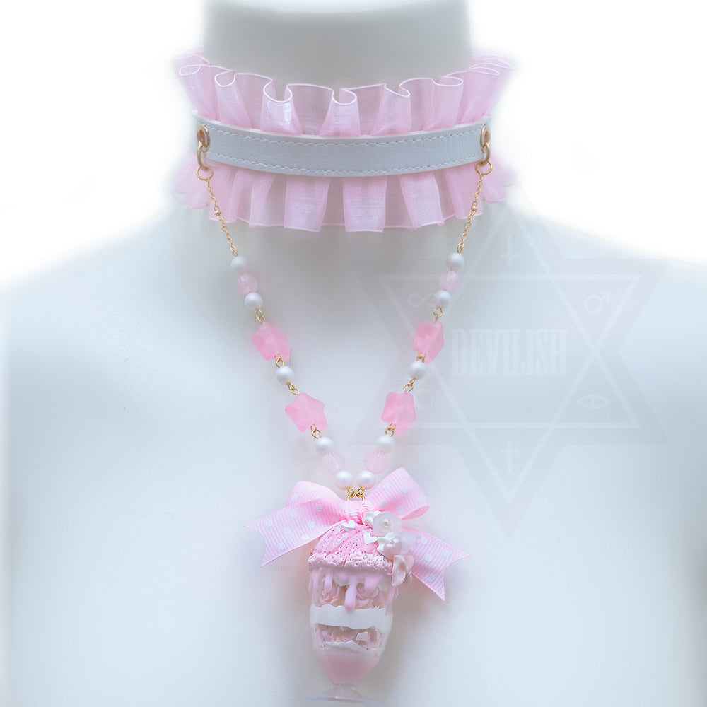 Real-life princess choker*