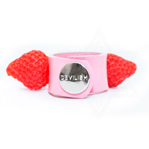 Strawberry cake leather ring