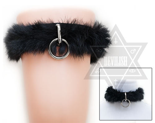 Fluffy ring garter