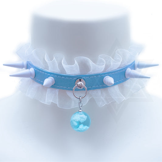 Head in the clouds choker