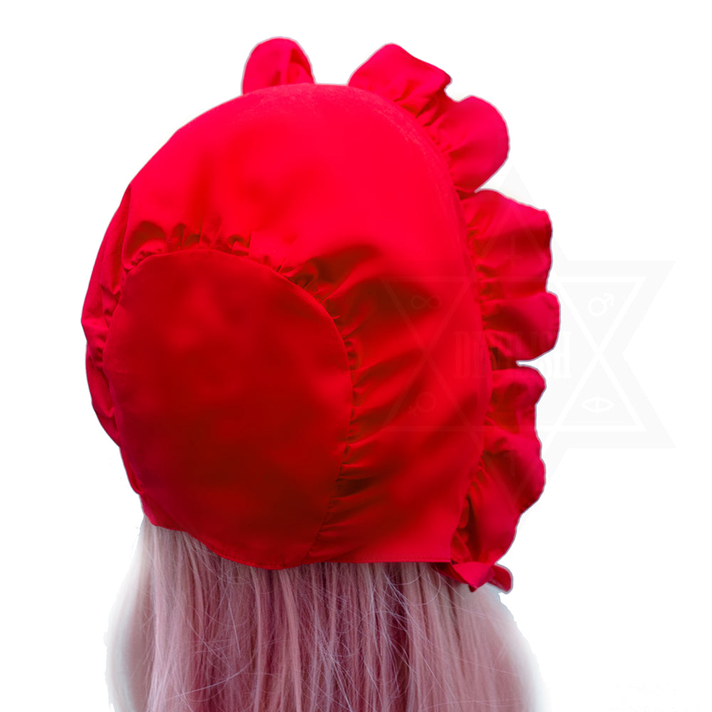Strawberry cake bonnet