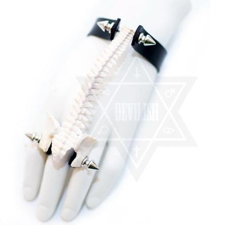 Bone hand harness*