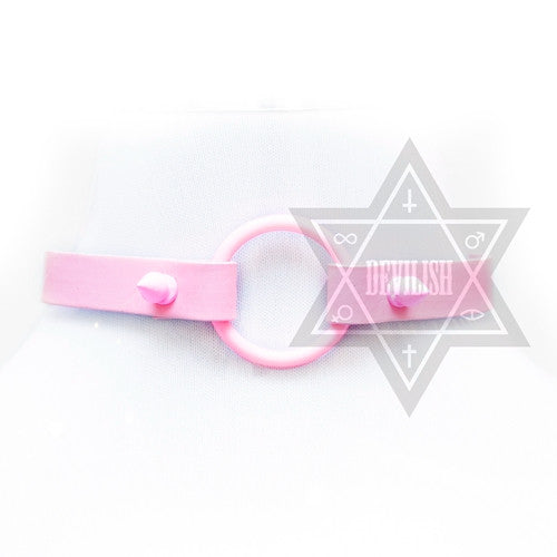 Pinky choker