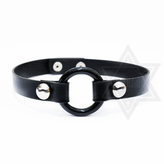 Pure black/white choker*