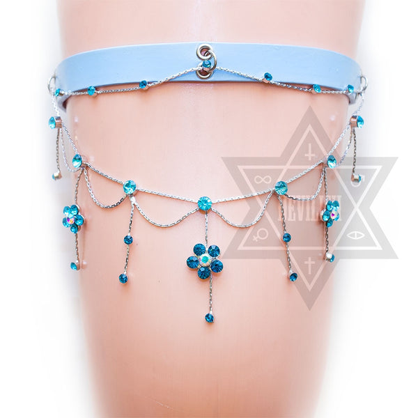 Dazzling garter