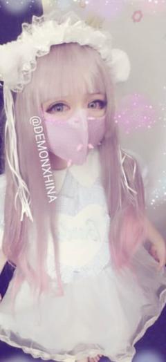 Dreamy pastel mask