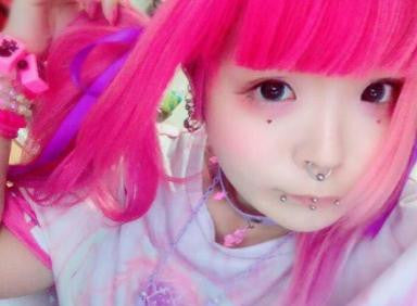 pink gas mask choker*